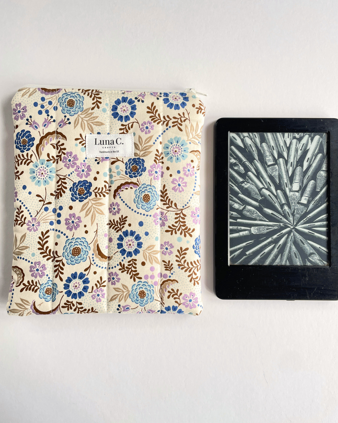 Cream, Blue & Lilac Folk Floral Zippered Kindle Sleeve