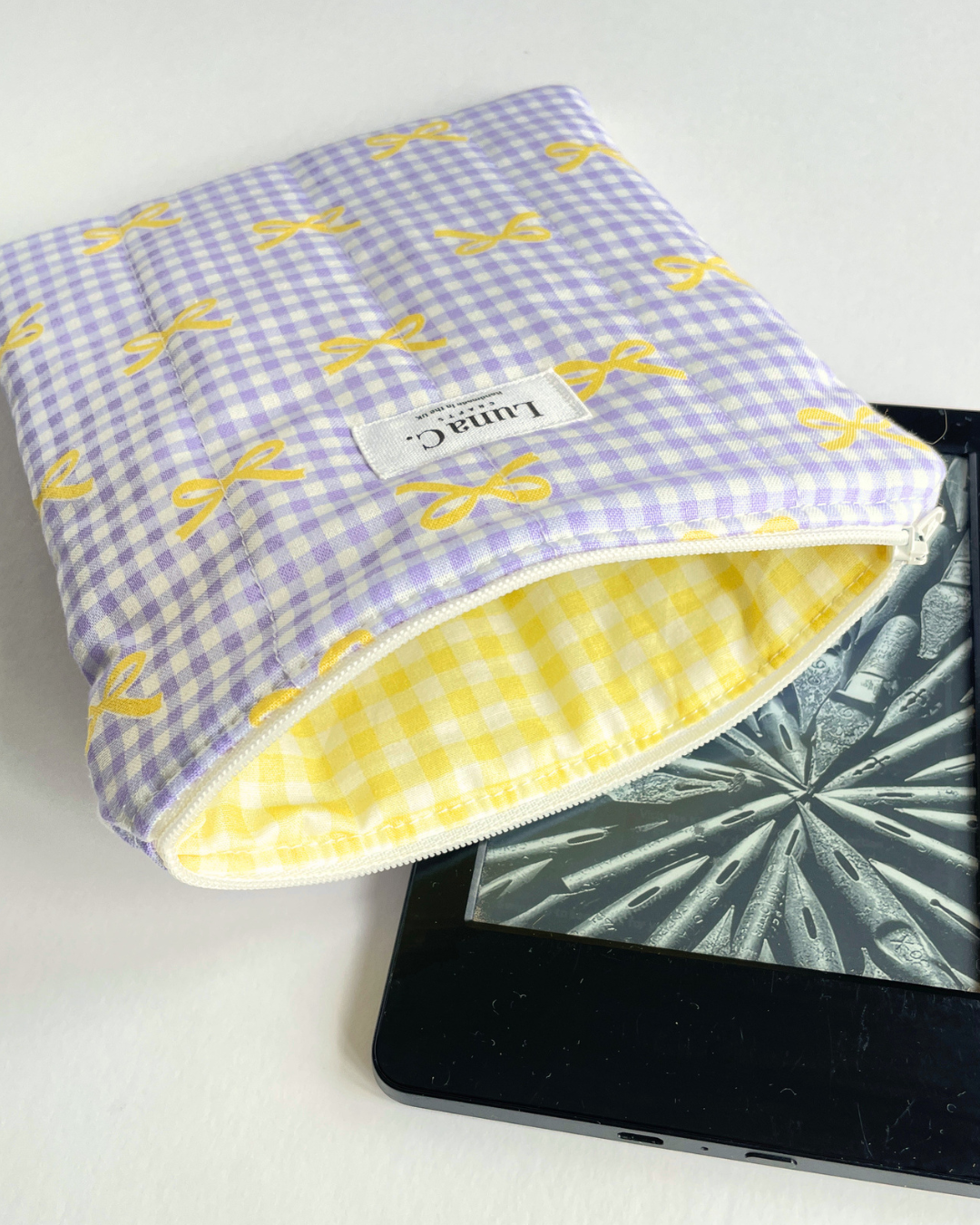 Lilac Gingham & Yellow Bows Zippered Kindle Sleeve
