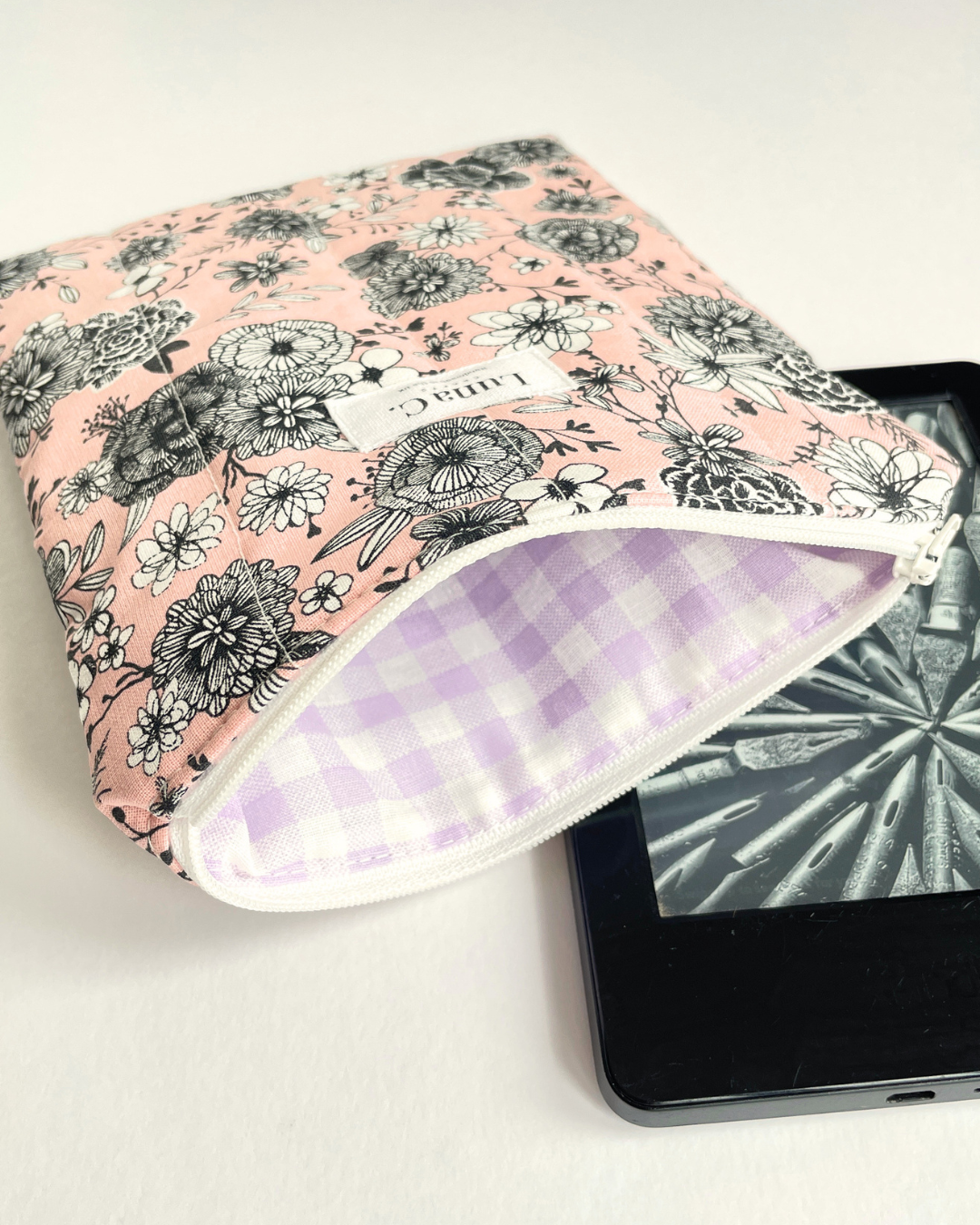 Pink Botanical Sketch Zippered Kindle Sleeve